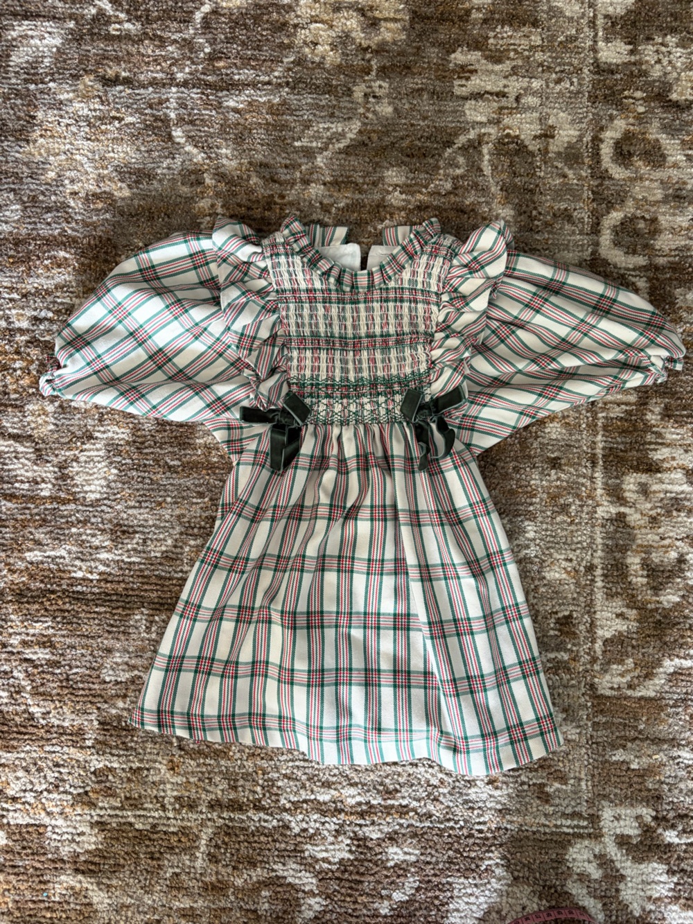 Bonnie Jean size 2T Girls White Plaid Smocked Ruffle Dress with Green Bows - Picture 2 of 5